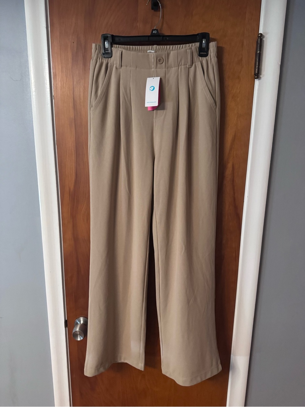 Wide-Leg Pull-On Pants in Khaki
